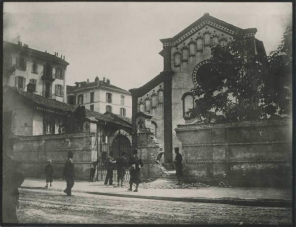 File:Milano breccia convento dei cappuccini 1898.jpg