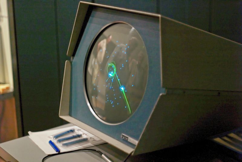 File:Spacewar!-PDP-1-20070512.jpg
