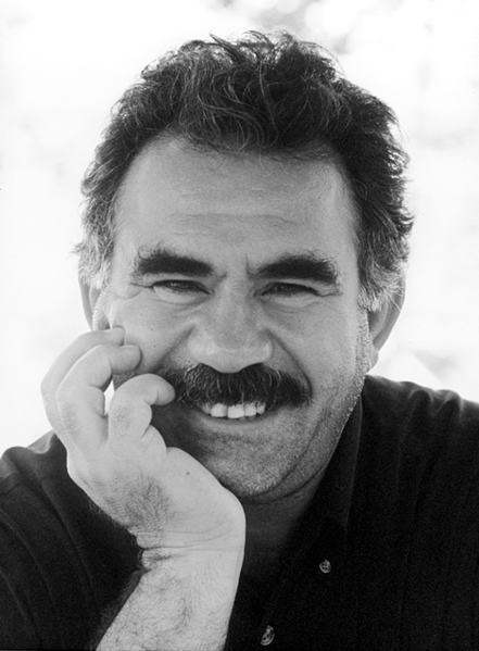 File:Abdullah Öcalan.png